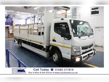 Used Mitsubishi Canter 2019 for sale - 73721575: Photo