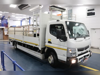 Used Mitsubishi Canter 2019 for sale - 73721575: Photo
