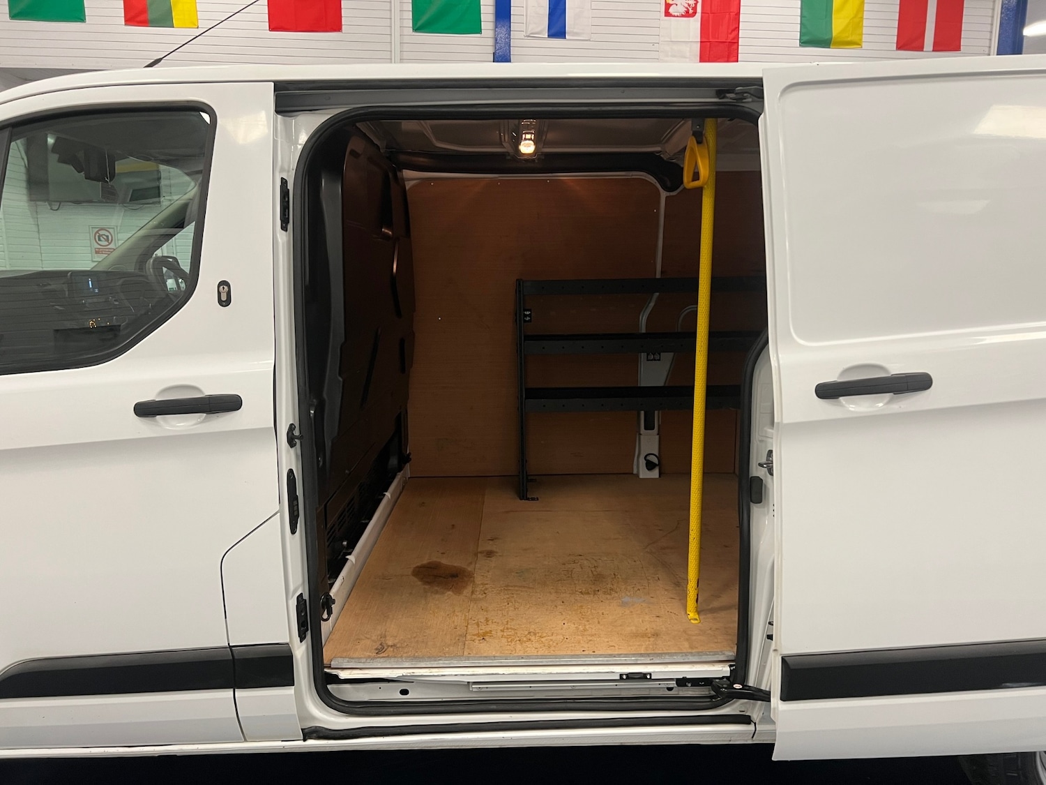 Used Ford Transit Custom 2021 for sale - 78177177: Photo 6