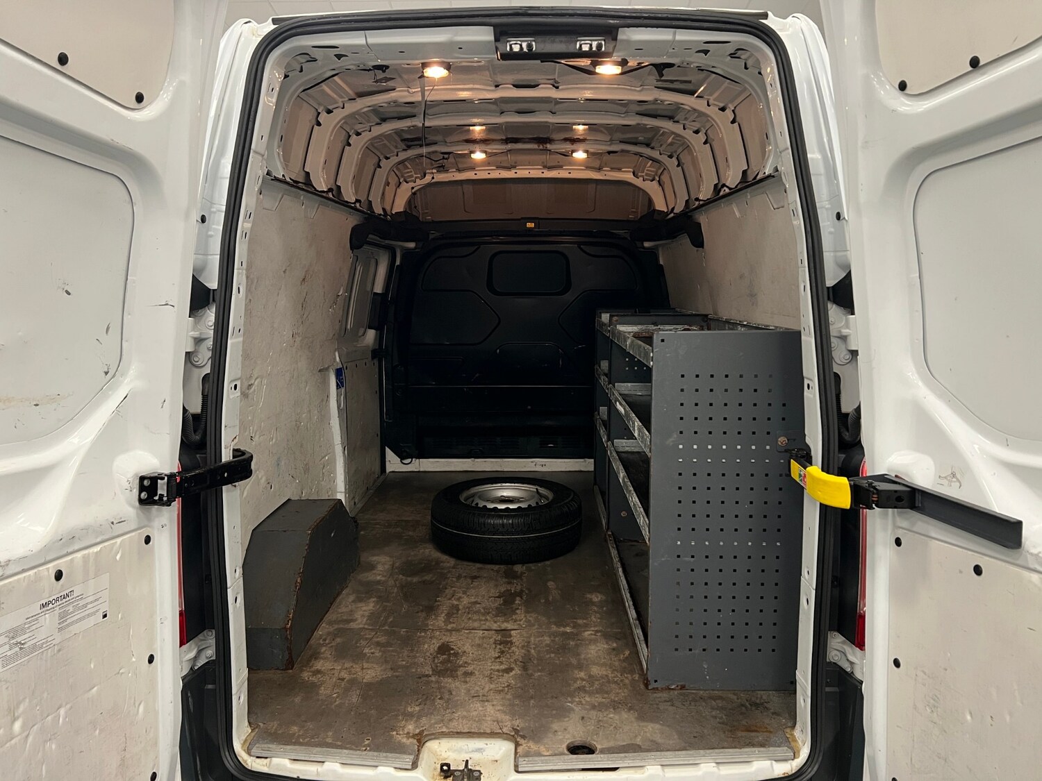 Used Ford Transit Custom 2017 for sale - 77148548: Photo 10