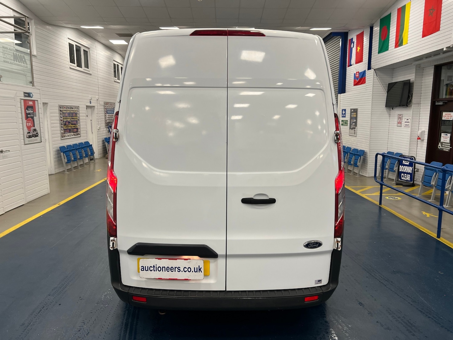 Used Ford Transit Custom 2017 for sale - 77148548: Photo 9