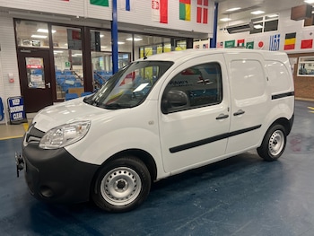 Used Renault Kangoo 2019 for sale - 76696574: Photo
