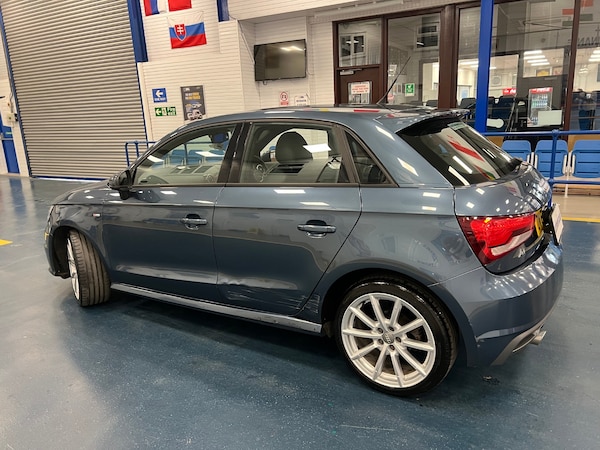 Used Audi A1 2015 for sale - 75331949: Photo 4