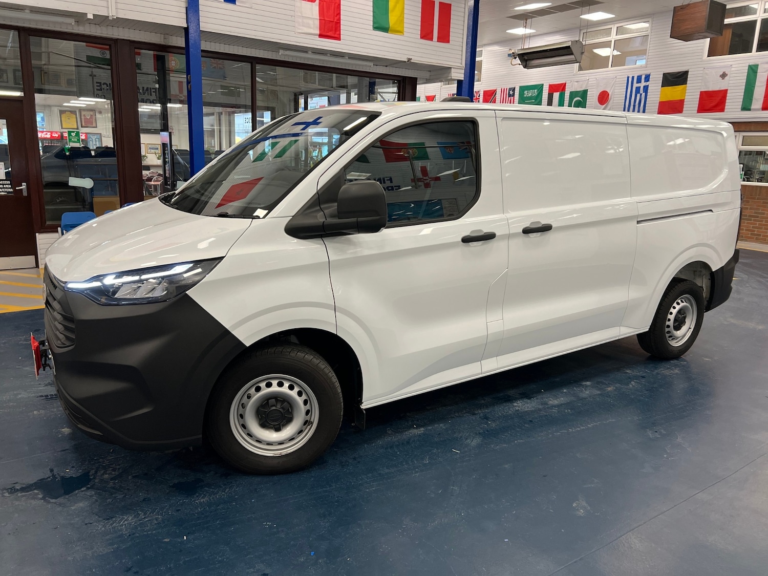Used Ford Transit Custom 2024 for sale - 77602022: Photo 3