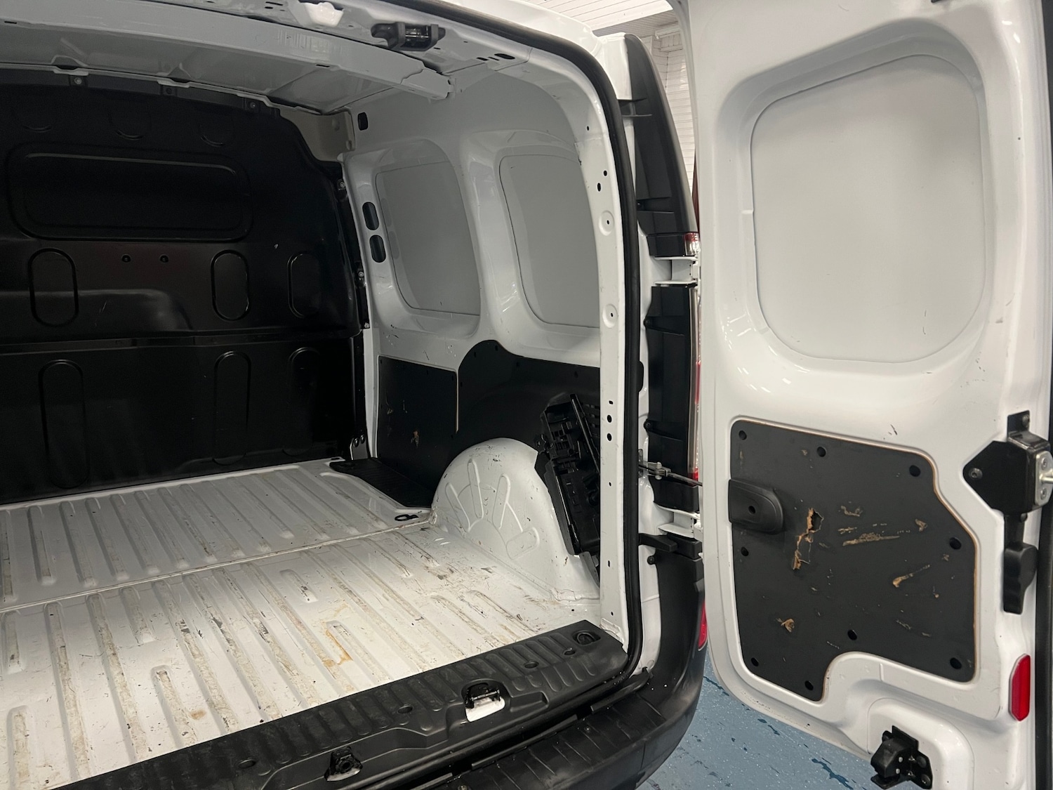 Used Renault Kangoo 2021 for sale - 76971145: Photo 13