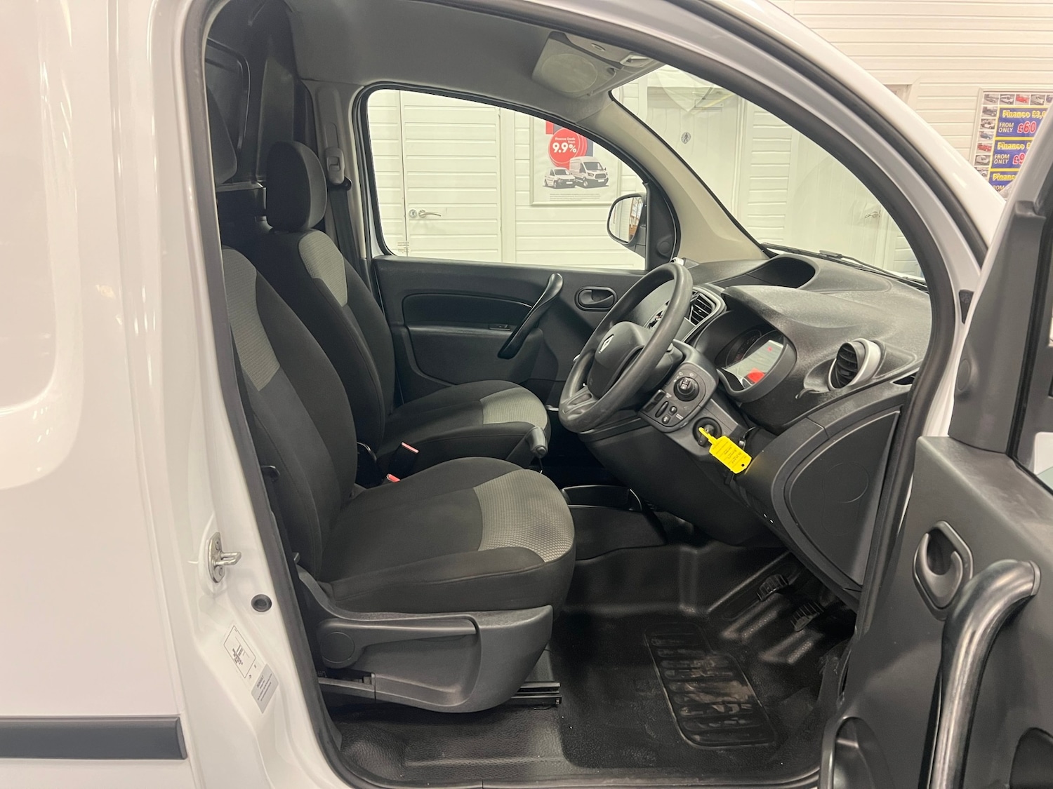 Used Renault Kangoo 2021 for sale - 76971145: Photo 16