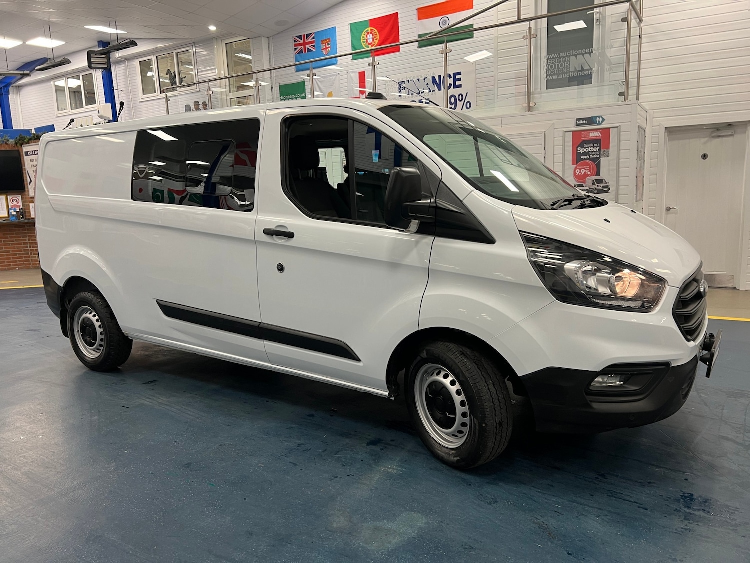 Used Ford Transit Custom 2021 for sale - 76908218: Photo 2