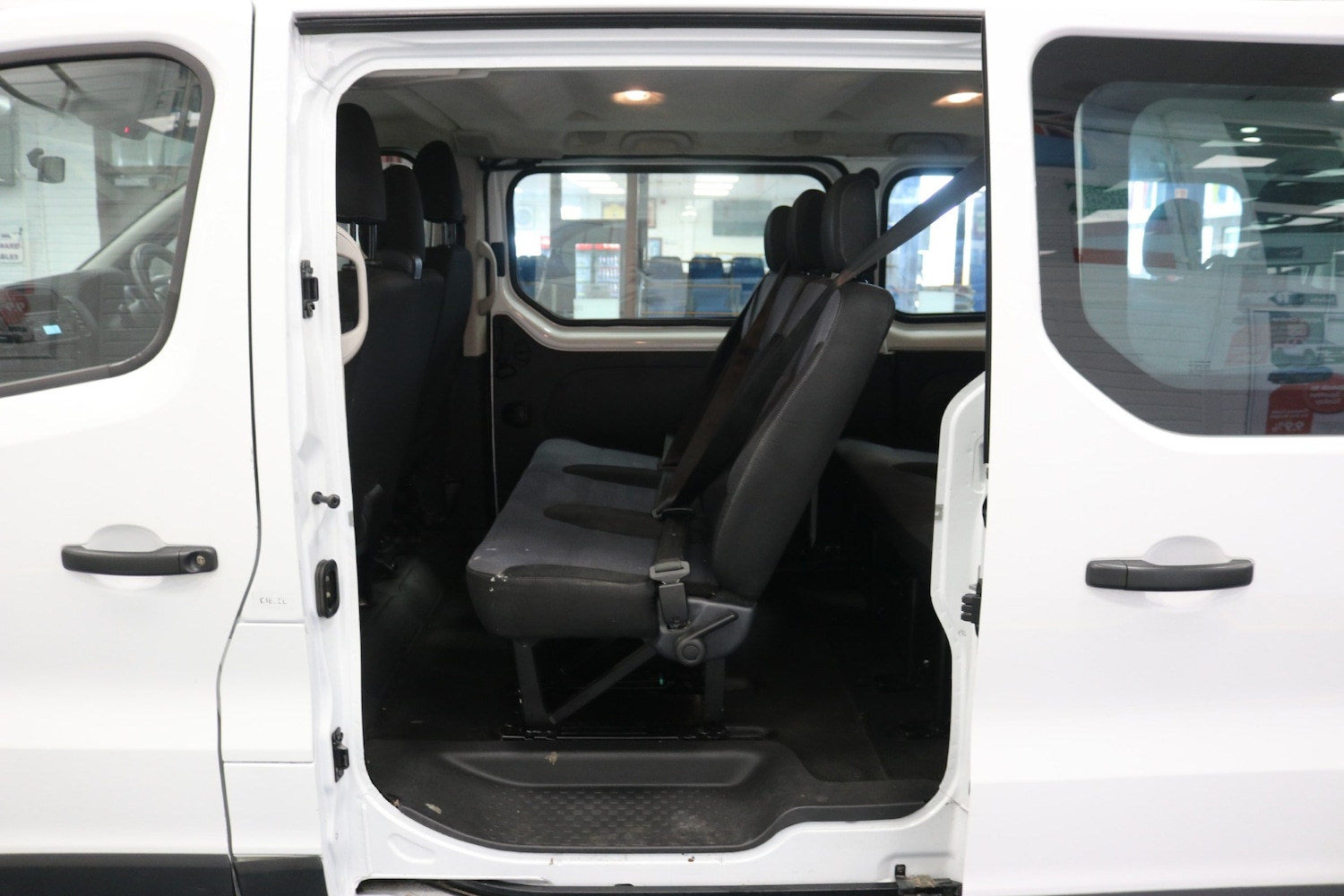 Used Vauxhall Vivaro 2018 for sale - 77148717: Photo 10