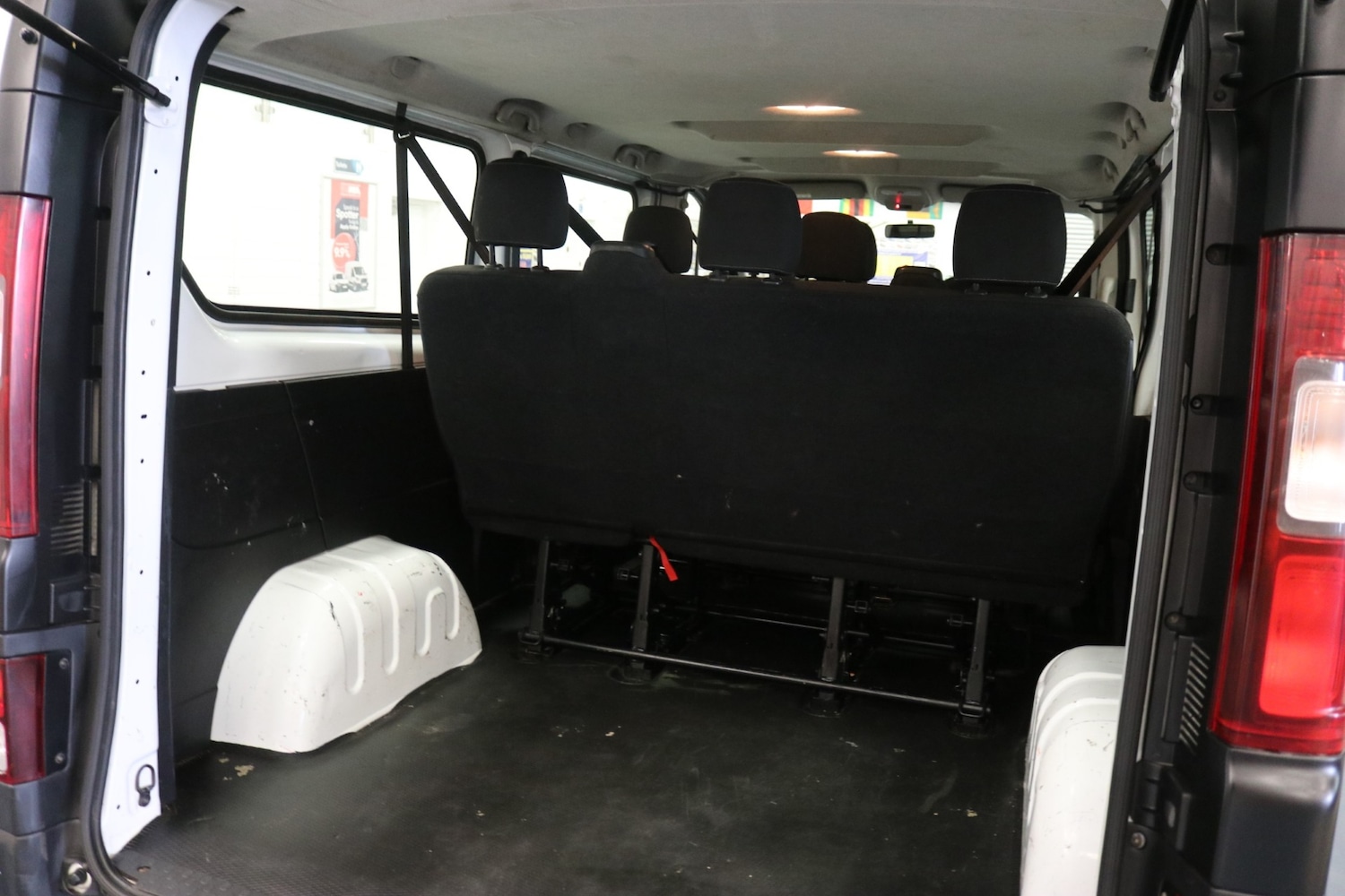 Used Vauxhall Vivaro 2018 for sale - 77148717: Photo 15