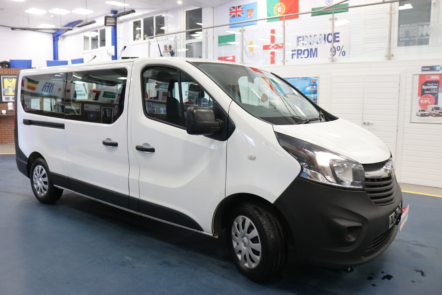 Used Vauxhall Vivaro 2018 for sale - 77148717: Photo 2