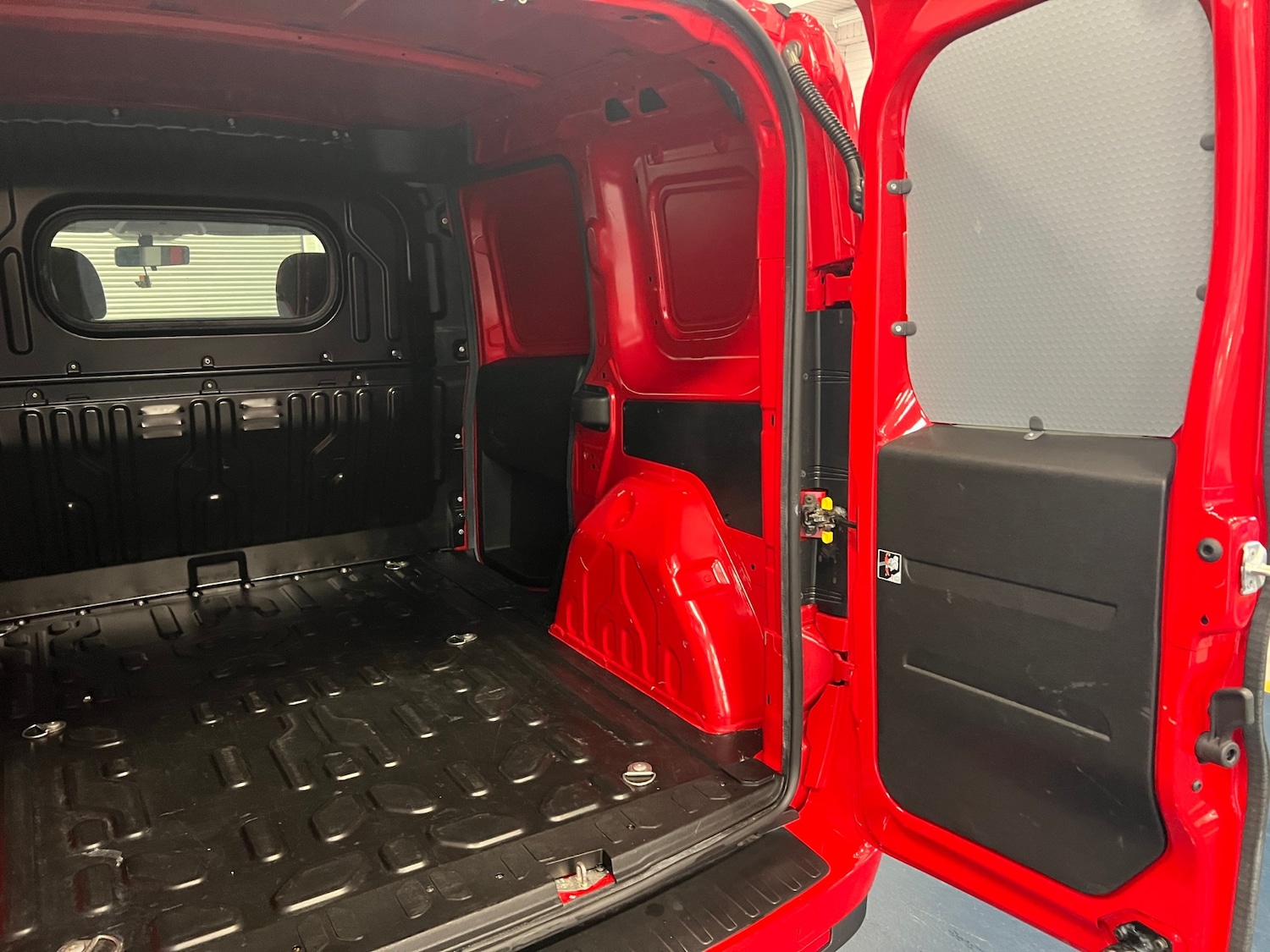 Used Fiat Doblo 2018 for sale - 78108389: Photo 11