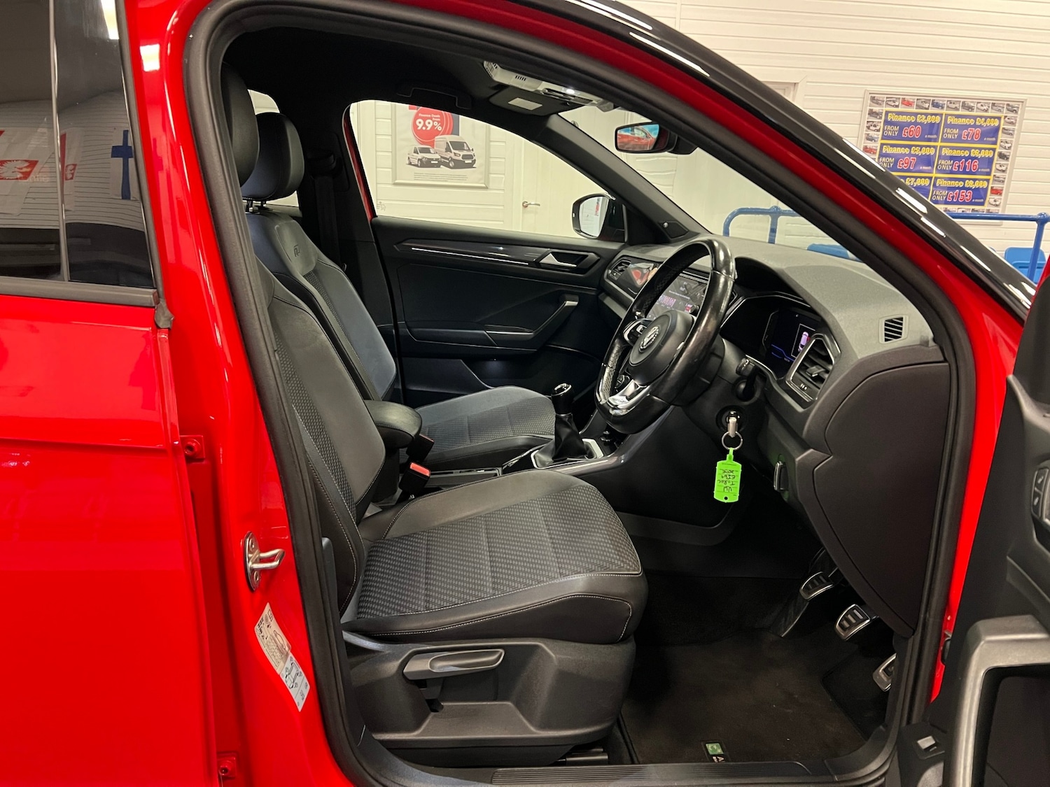 Used Volkswagen T-Roc 2020 for sale - 77603776: Photo 13