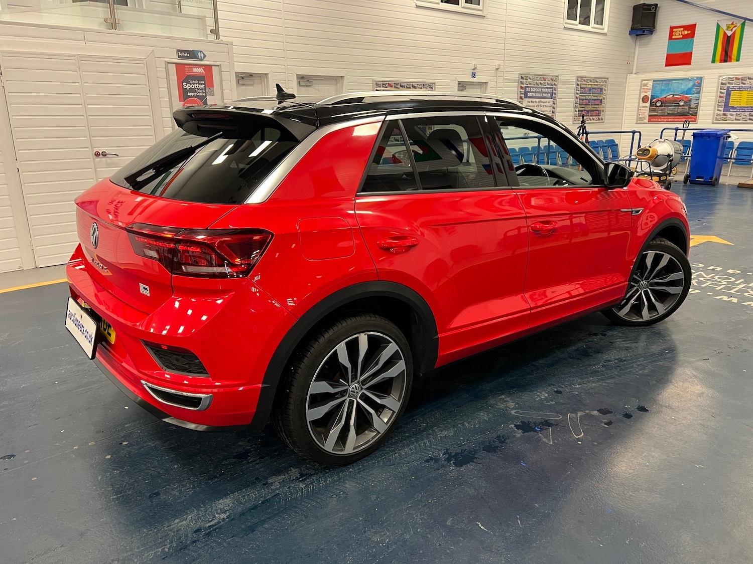 Used Volkswagen T-Roc 2020 for sale - 77603776: Photo 5
