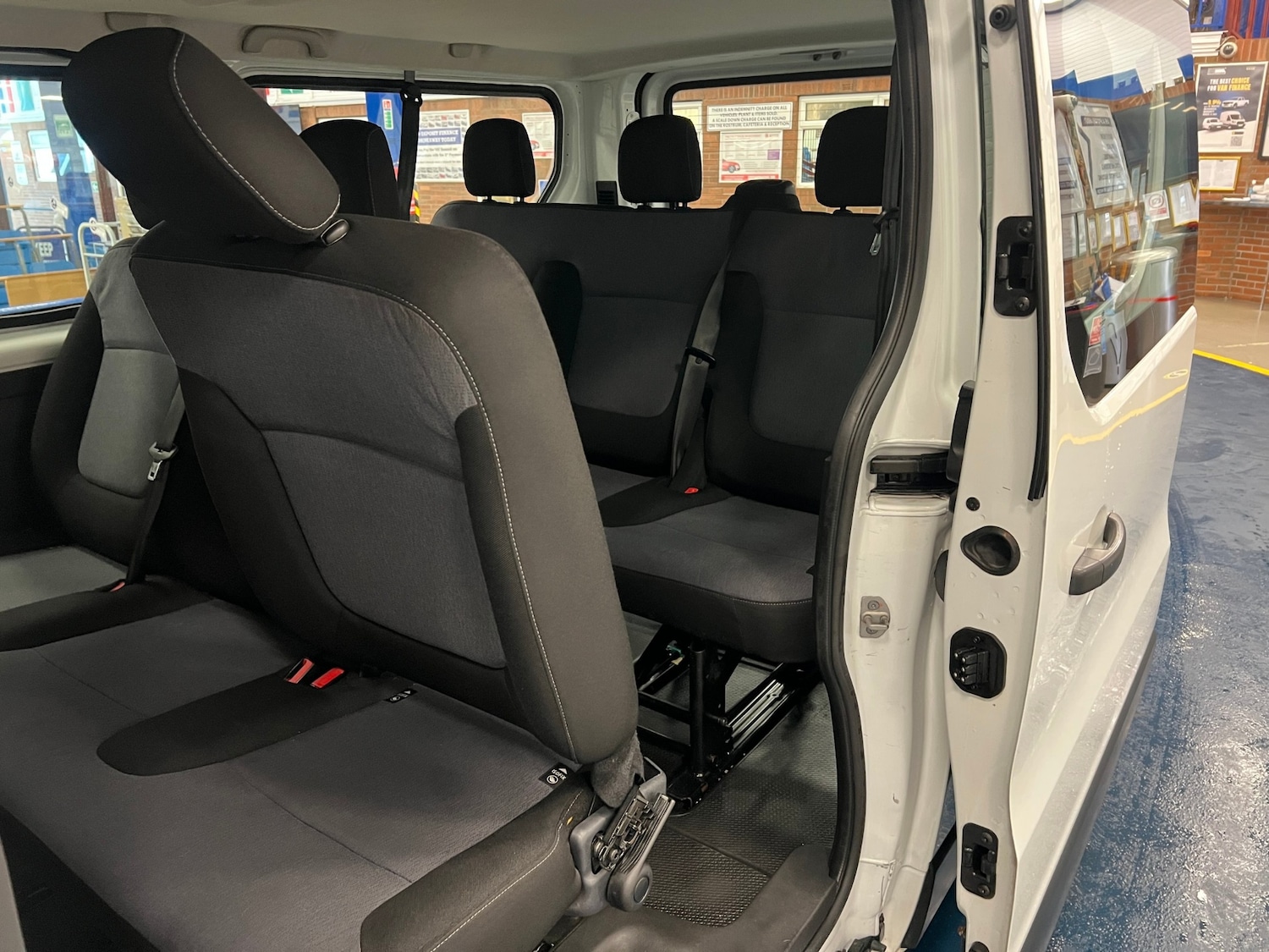 Used Vauxhall Vivaro 2018 for sale - 76055539: Photo 10