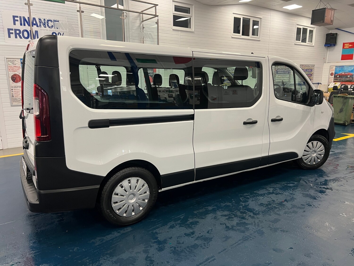 Used Vauxhall Vivaro 2018 for sale - 76055539: Photo 5