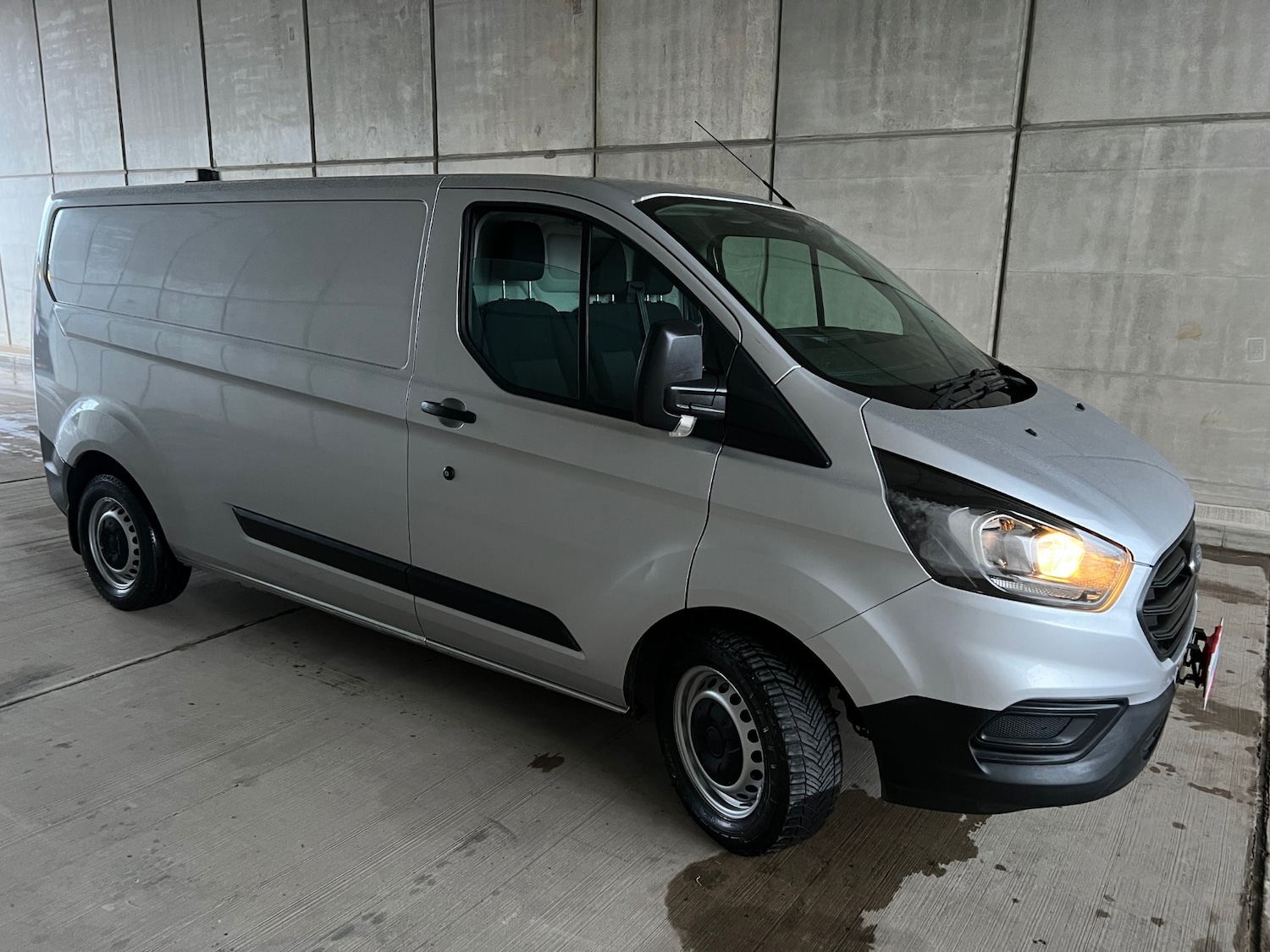 Used Ford Transit Custom 2018 for sale - 77349843: Photo 2
