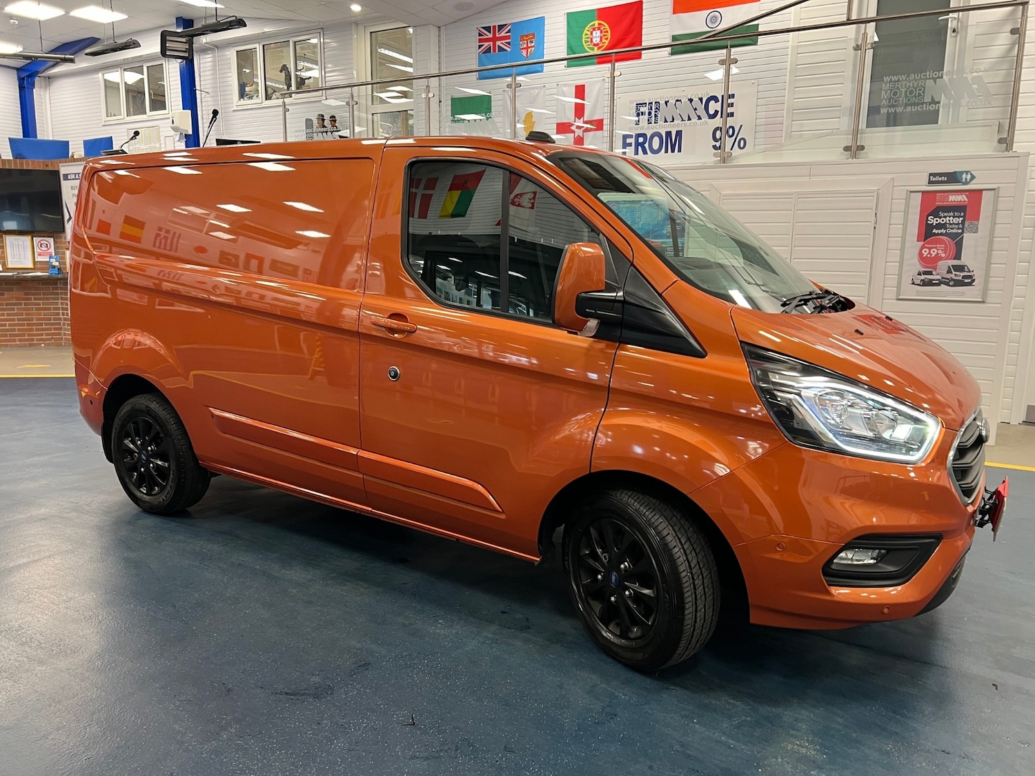 Used Ford Transit Custom 2020 for sale - 76184124: Photo 2