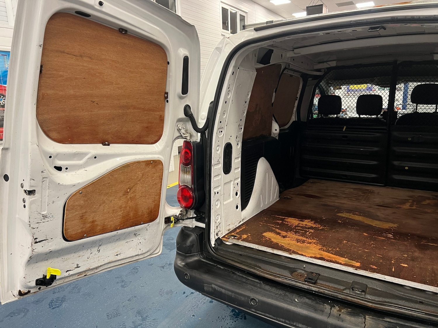 Used Citroen Berlingo 2010 for sale - 76907757: Photo 17