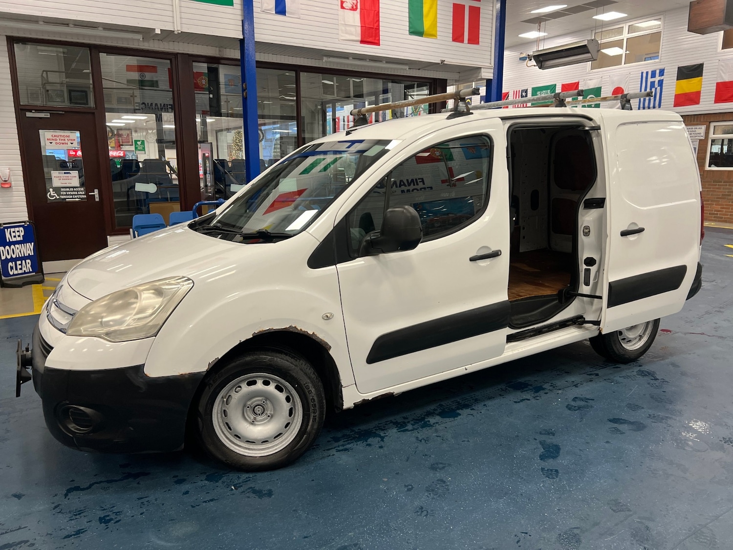 Used Citroen Berlingo 2010 for sale - 76907757: Photo 9