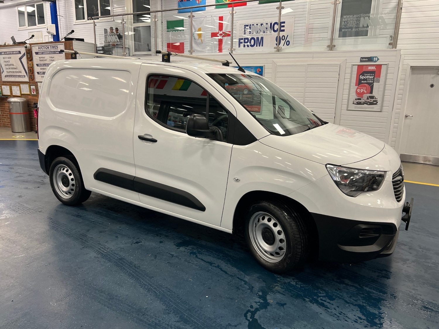 Used Vauxhall Combo 2021 for sale - 76461283: Photo 2