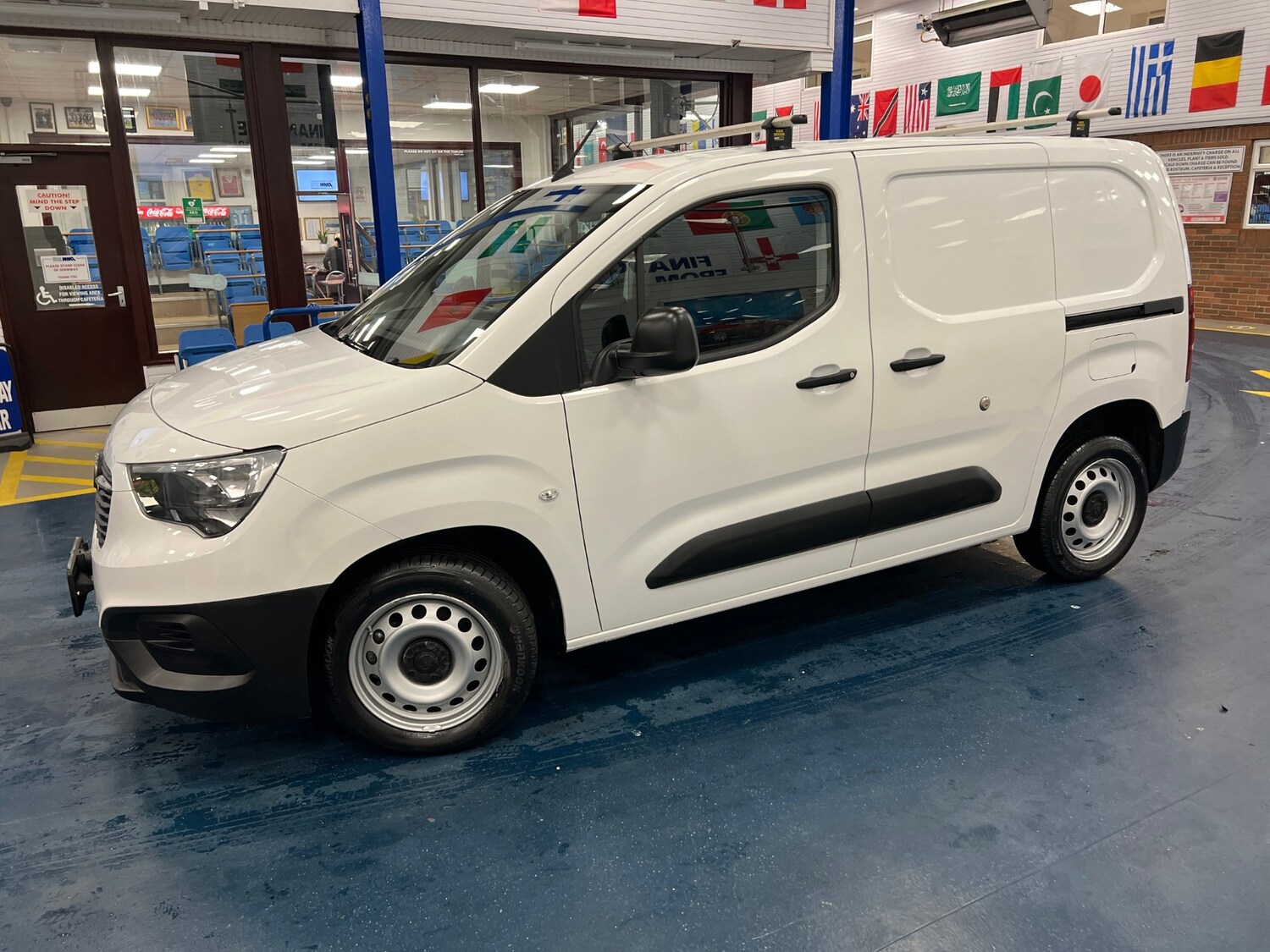 Used Vauxhall Combo 2021 for sale - 76461283: Photo 3