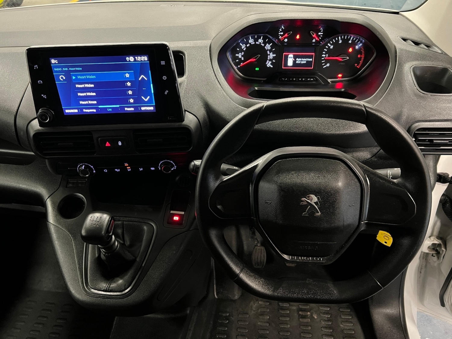 Used Peugeot Partner 2022 for sale - 76861679: Photo 14