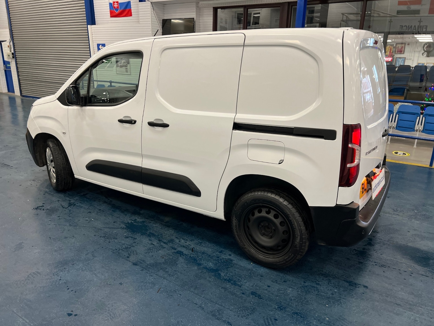 Used Peugeot Partner 2022 for sale - 76861679: Photo 4