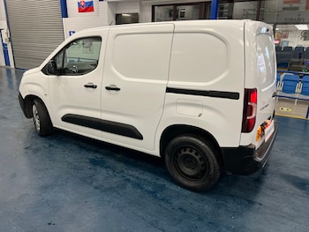 Used Peugeot Partner 2022 for sale - 76861679: Photo