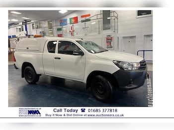 Used Toyota Hilux 2017 for sale - 77687562: Photo