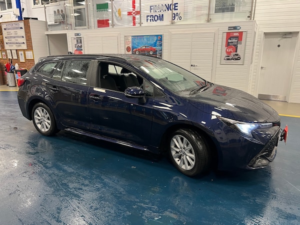 Used Toyota Corolla 2024 for sale - 76180952: Photo 2
