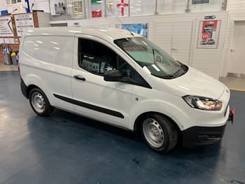 Used Ford Transit Courier 2018 for sale - 79652870: Photo