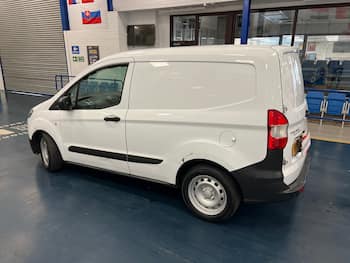 Used Ford Transit Courier 2018 for sale - 79652870: Photo