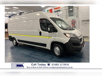 Used Peugeot Boxer 2020 for sale - 76971136: Photo