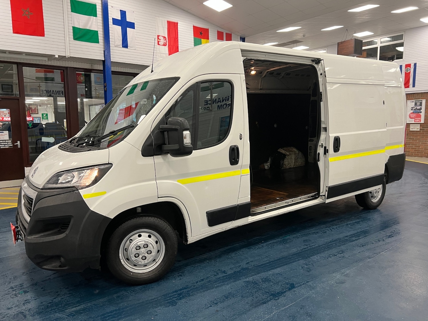 Used Peugeot Boxer 2020 for sale - 76971136: Photo 6