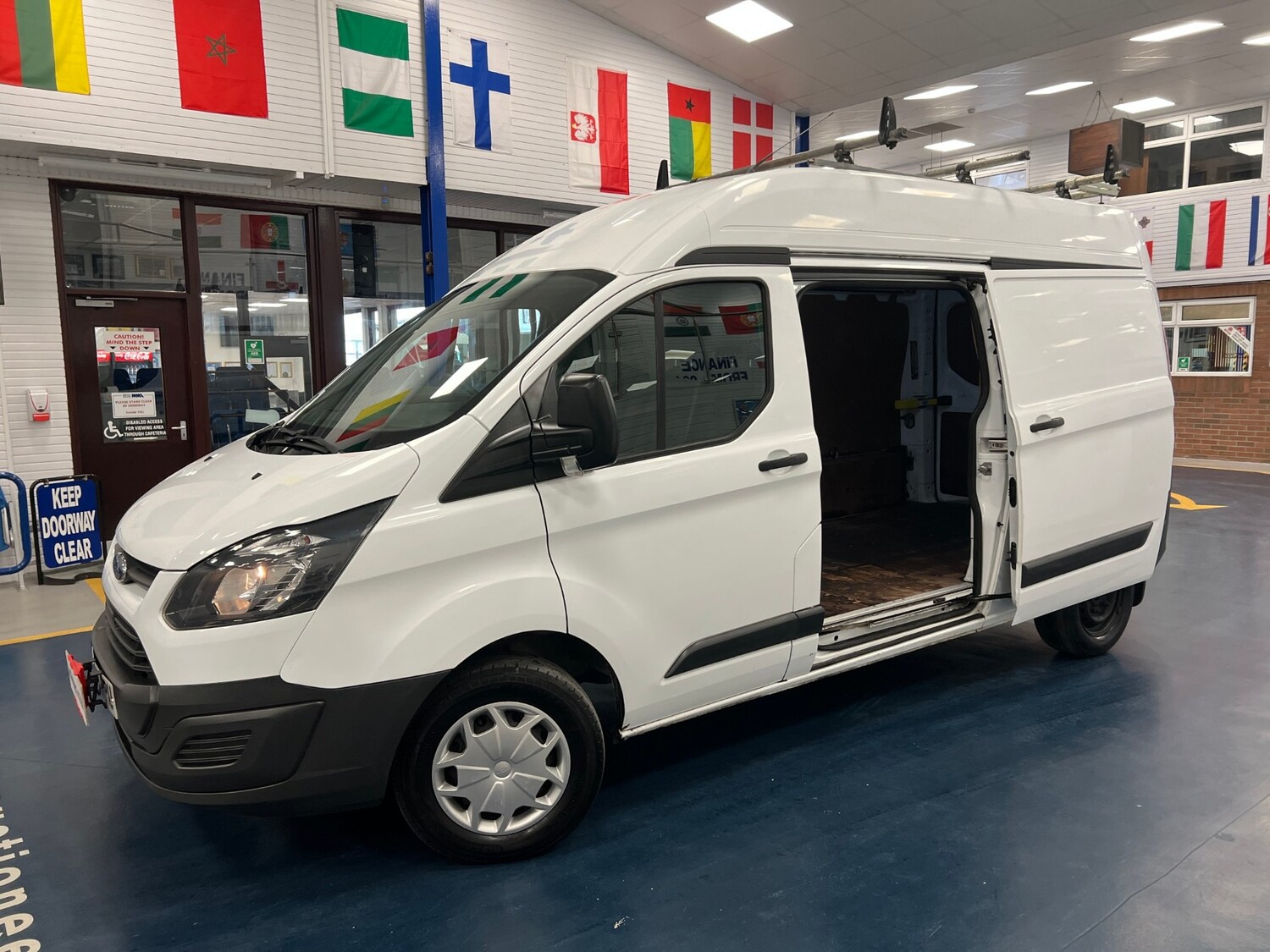 Used Ford Transit Custom 2017 for sale - 78090344: Photo 6