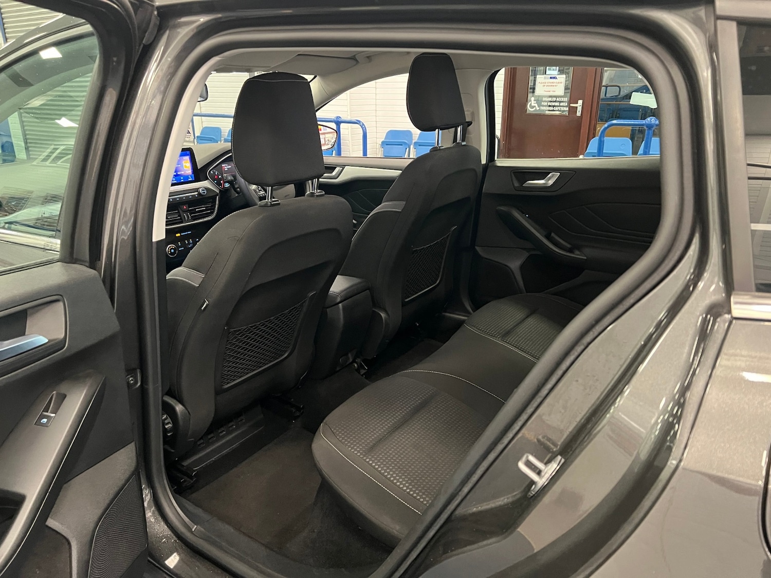 Used Ford Focus 2022 for sale - 78163809: Photo 9