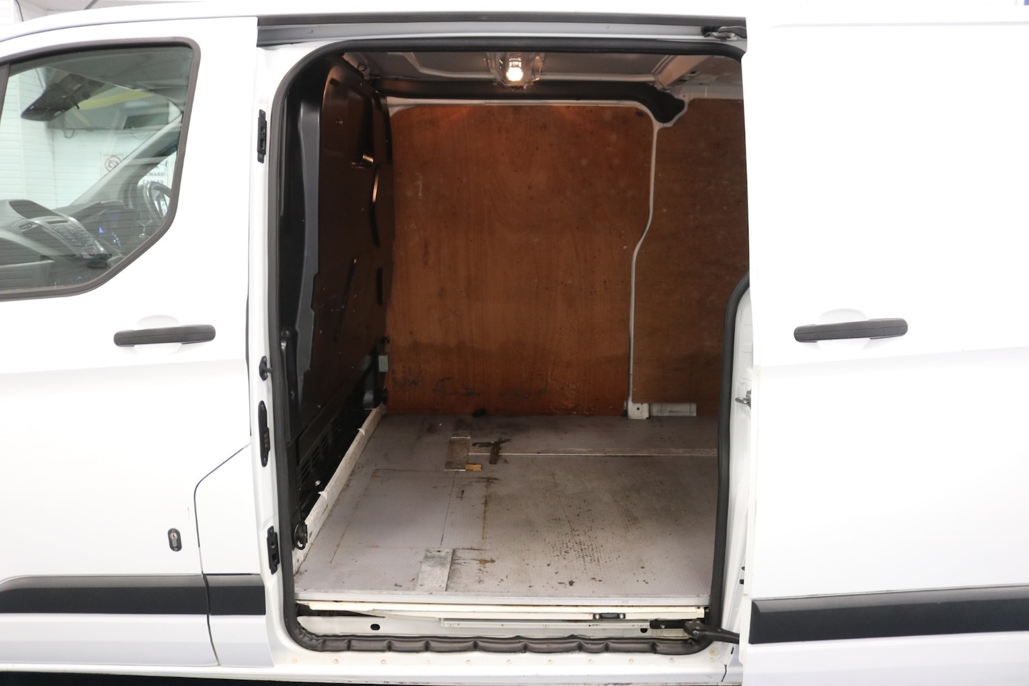 Used Ford Transit Custom 2017 for sale - 77148709: Photo 6