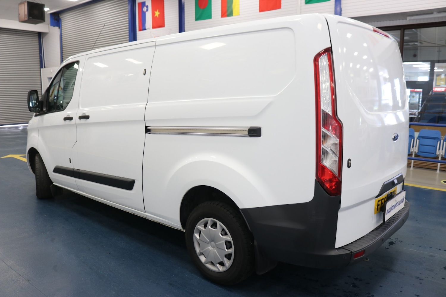 Used Ford Transit Custom 2017 for sale - 77148709: Photo 8