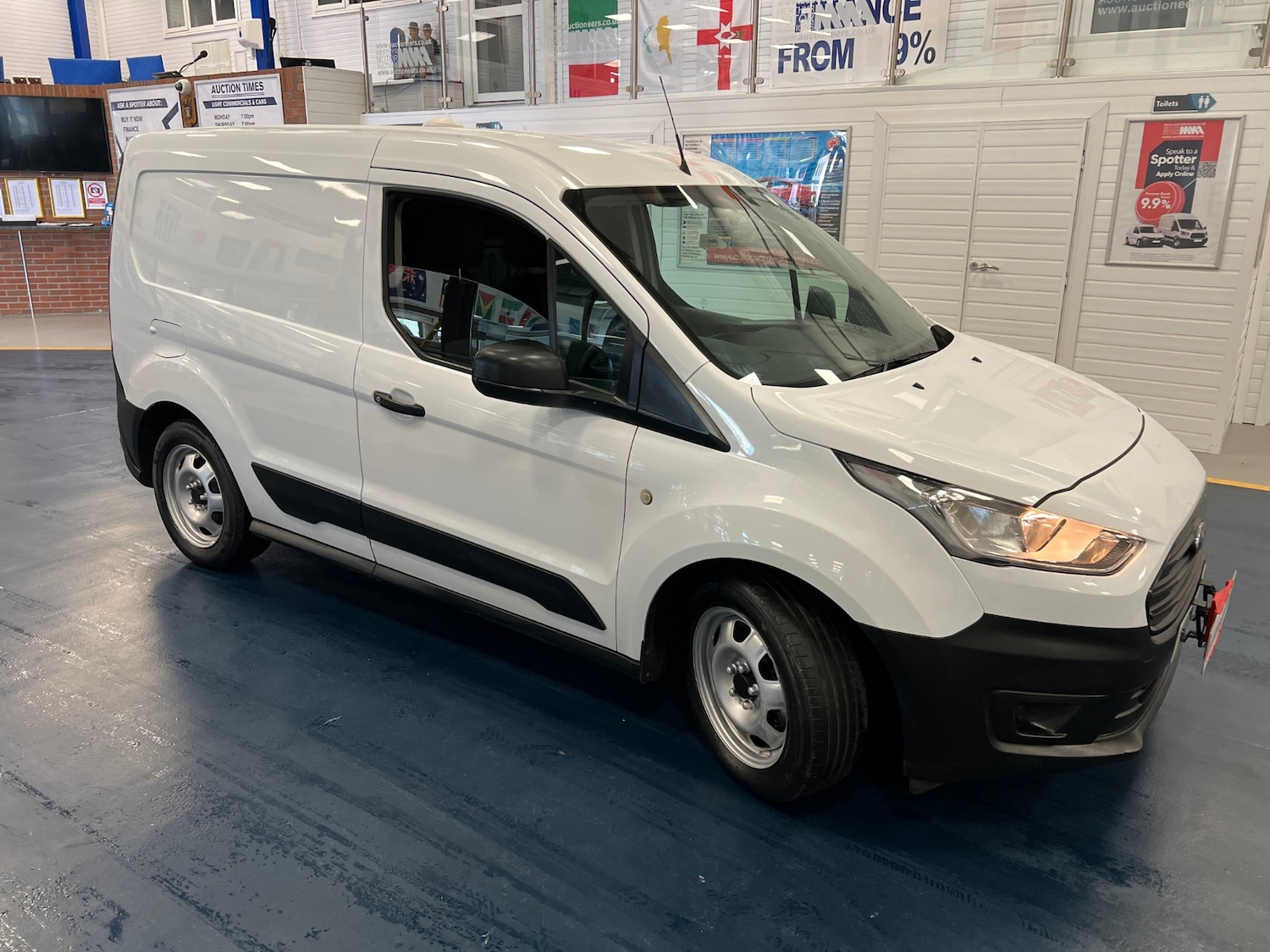 Used Ford Transit Connect 2019 for sale - 77661986: Photo 2
