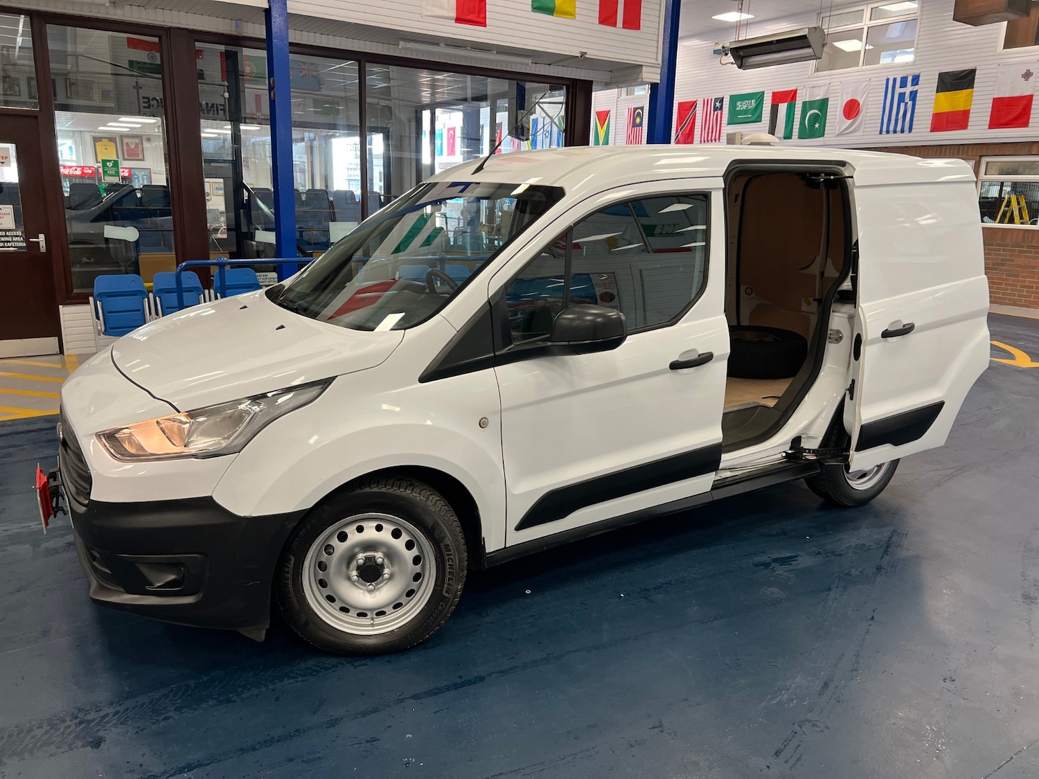 Used Ford Transit Connect 2019 for sale - 77661986: Photo 6
