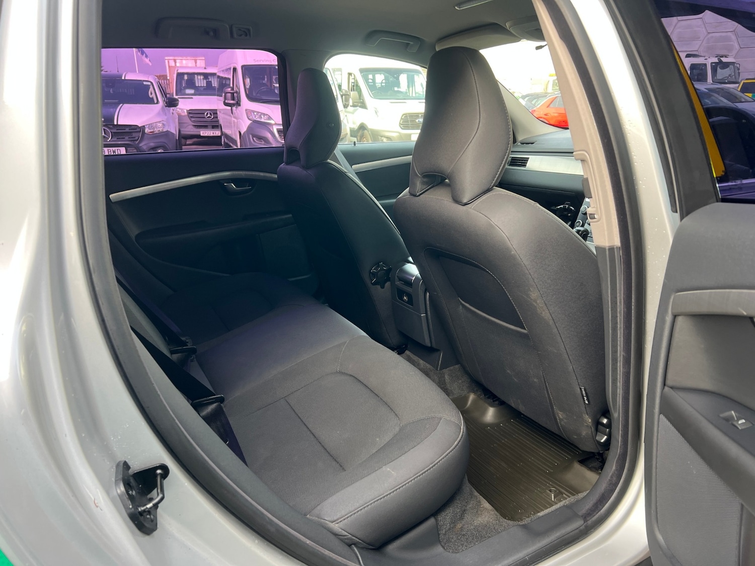 Used Volvo XC70 2011 for sale - 77759310: Photo 10