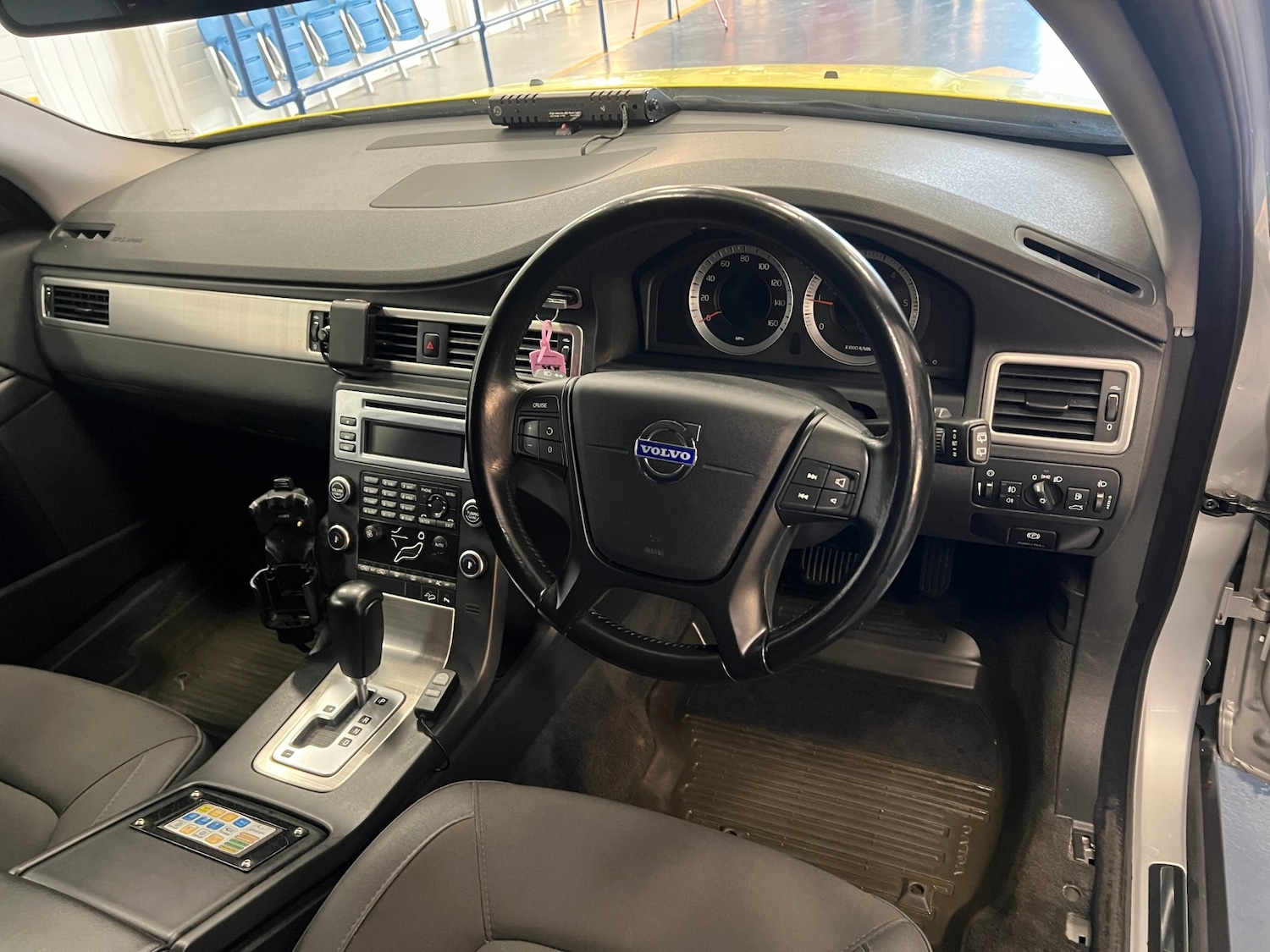 Used Volvo XC70 2011 for sale - 77759310: Photo 13