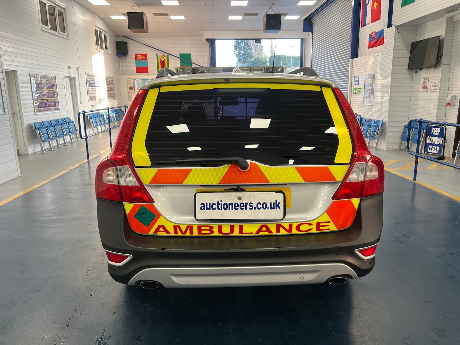 Used Volvo XC70 2011 for sale - 77759310: Photo 7