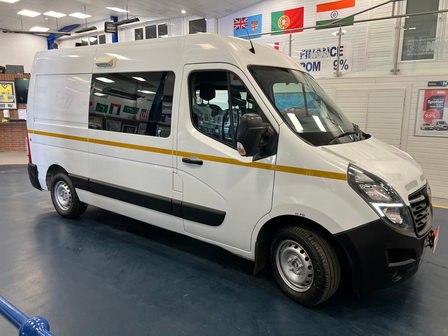 Used Vauxhall Movano 2020 for sale - 77983608: Photo 2