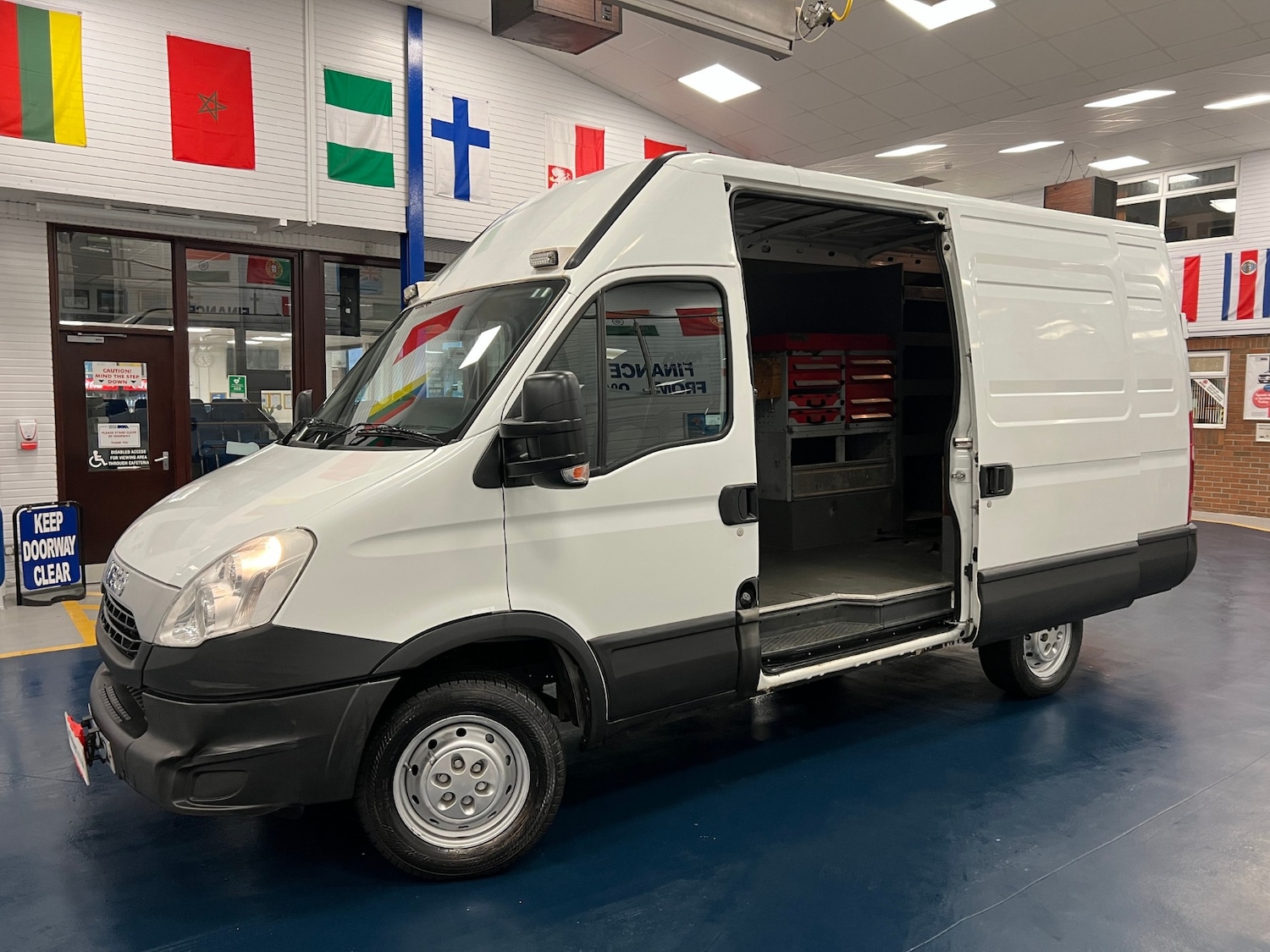 Used Iveco Daily 2014 for sale - 77915450: Photo 10