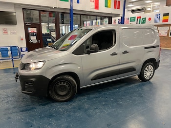 Used Peugeot Partner 2019 for sale - 76490377: Photo