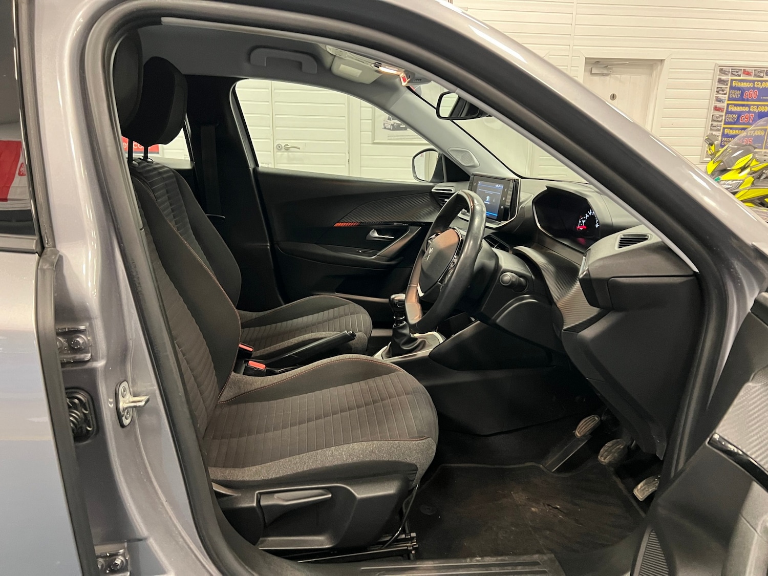 Used Peugeot 2008 2021 for sale - 76835068: Photo 13