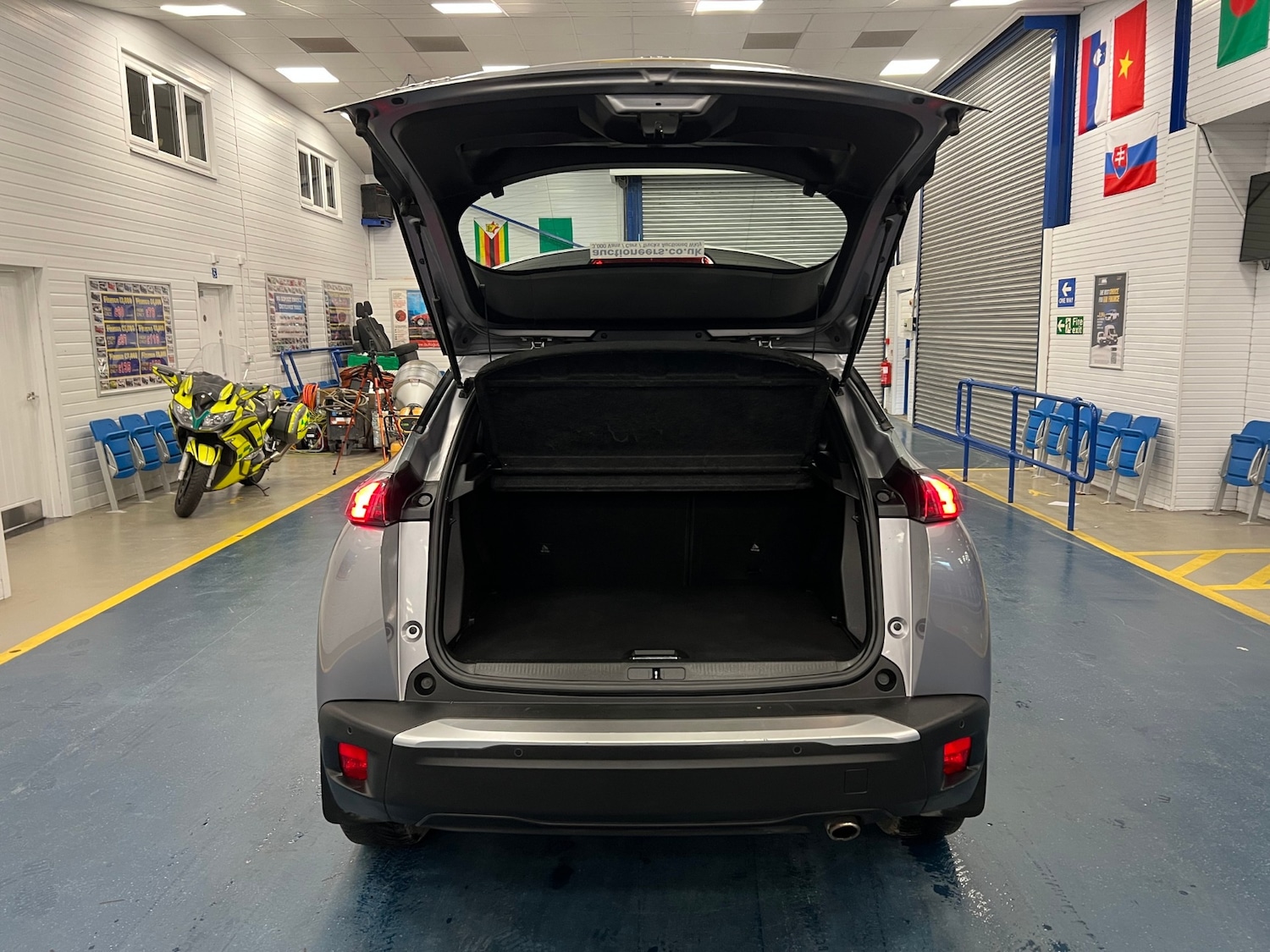 Used Peugeot 2008 2021 for sale - 76835068: Photo 8