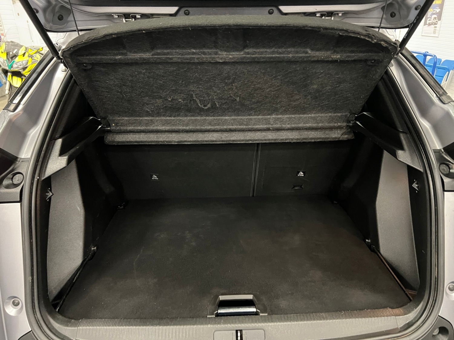 Used Peugeot 2008 2021 for sale - 76835068: Photo 9