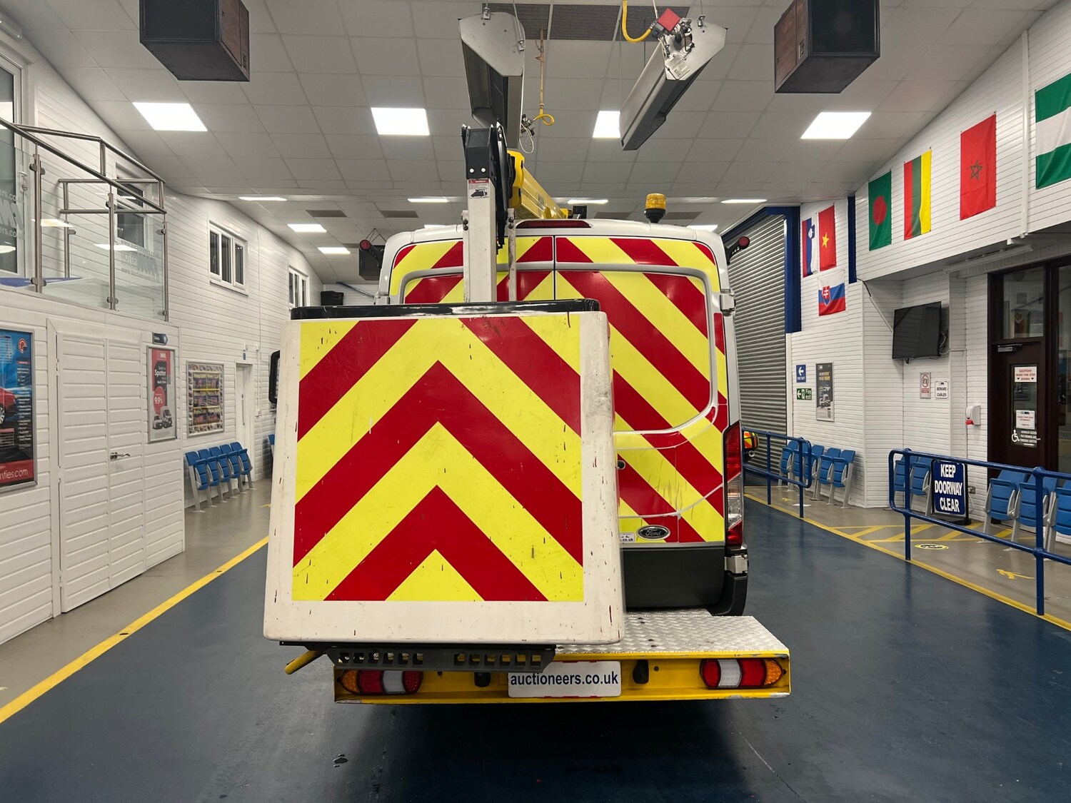 Used Ford Transit 2019 for sale - 76577383: Photo 9